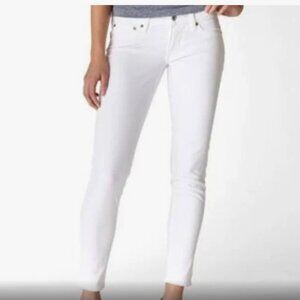 Levi’s Demi Curve Mid Rise Skinny Jeans, size 28, NWT
